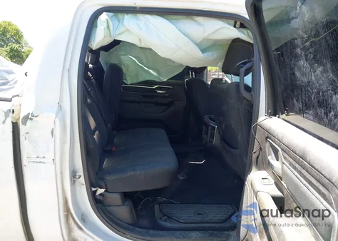 2019 Ram 1500 Big Horn/Lone Star 4X4 5'7 Box z USA, uszkodzony, nr VIN 1C6SRFFT2KN667846